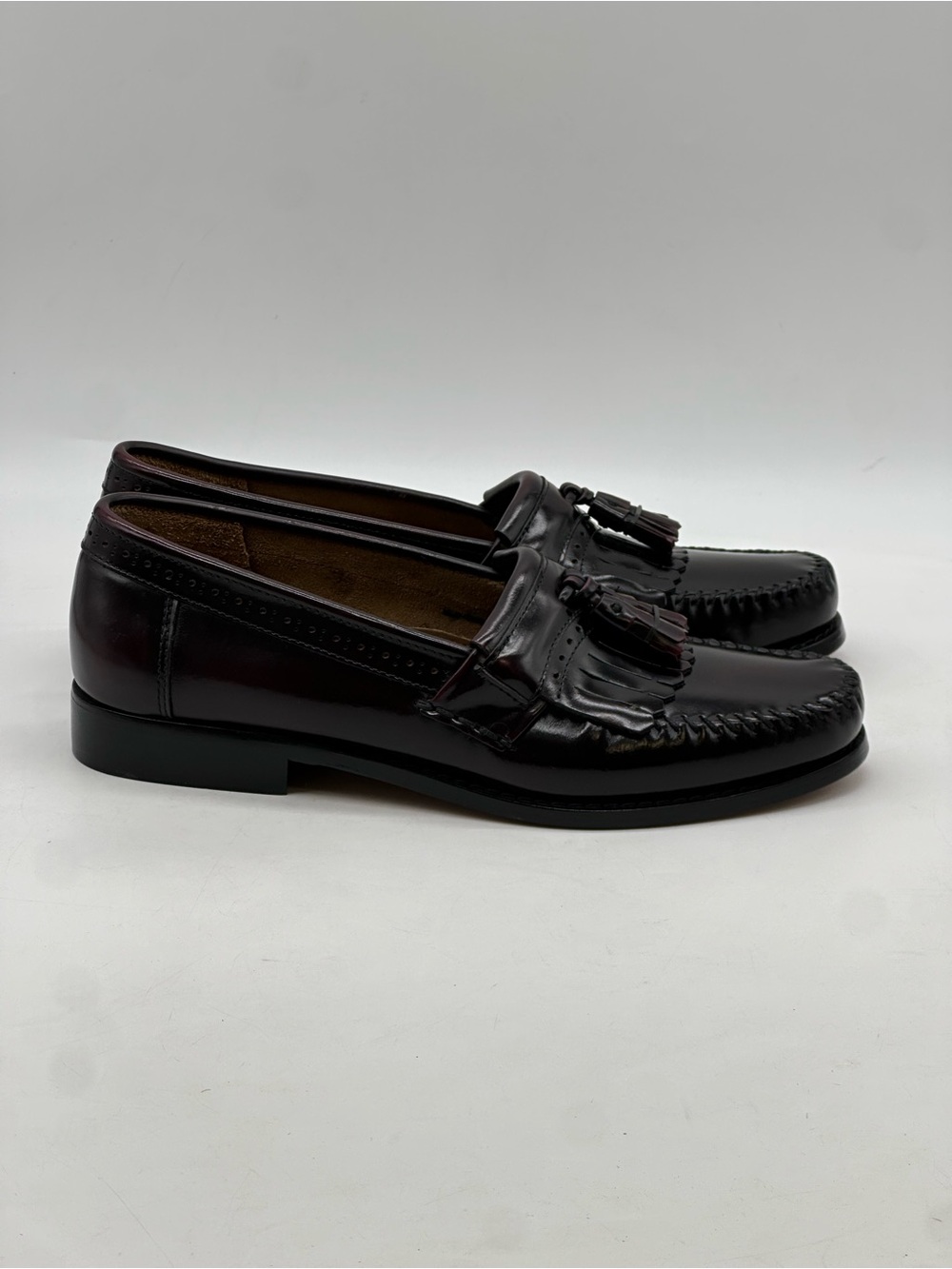 G. H. Bass Weejuns Tassel Shoe. Size 10.5